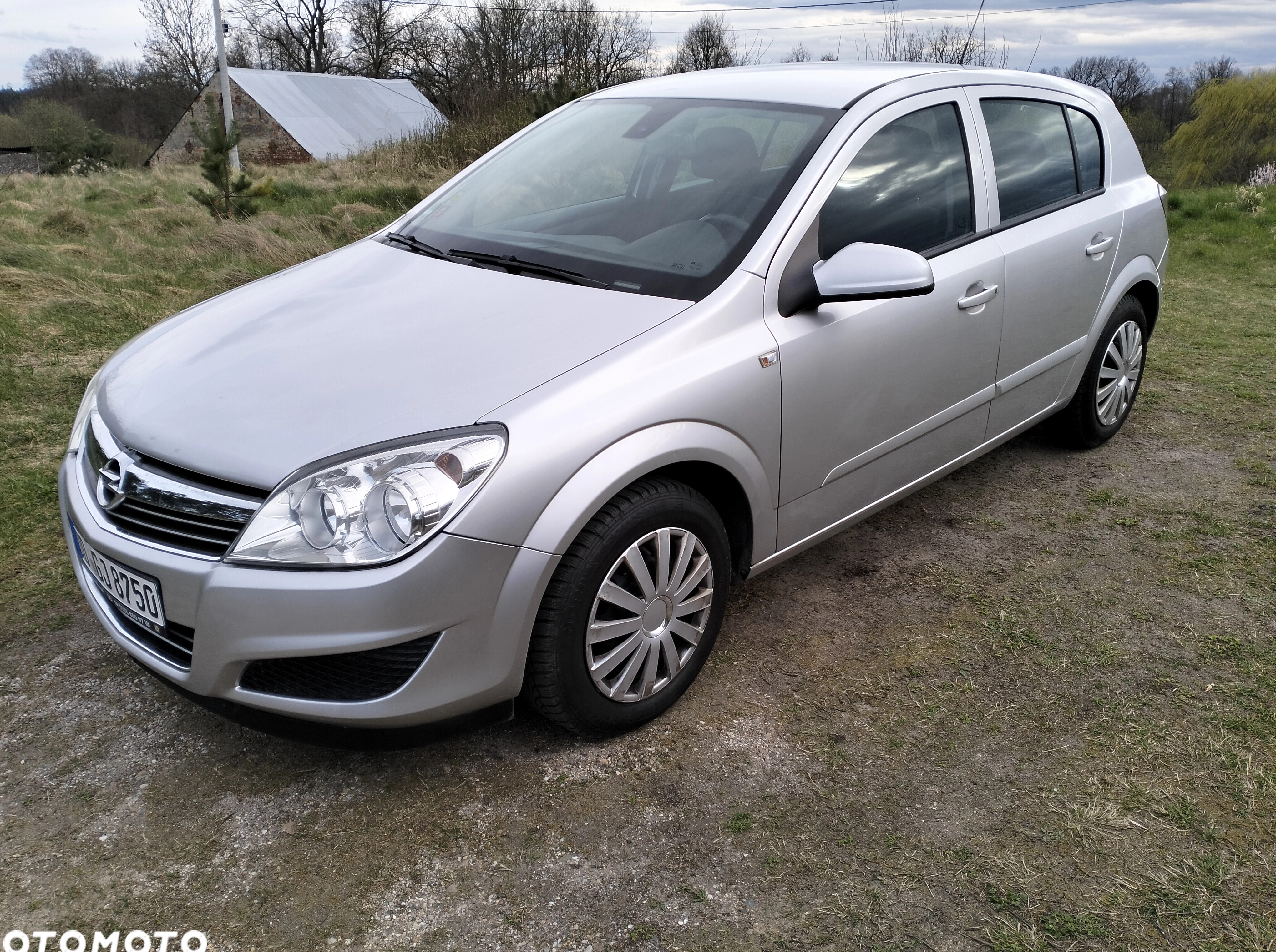 Opel Astra cena 8999 przebieg: 203100, rok produkcji 2008 z Chojnów małe 742